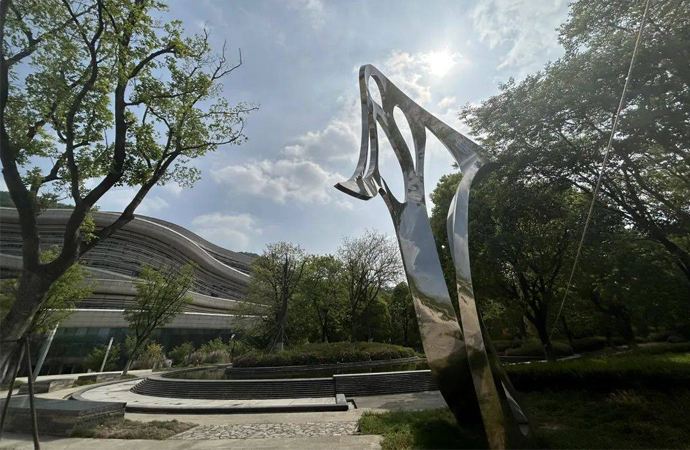 湯山直立人博物館2.jpg 湯山直立人博物館2.jpg